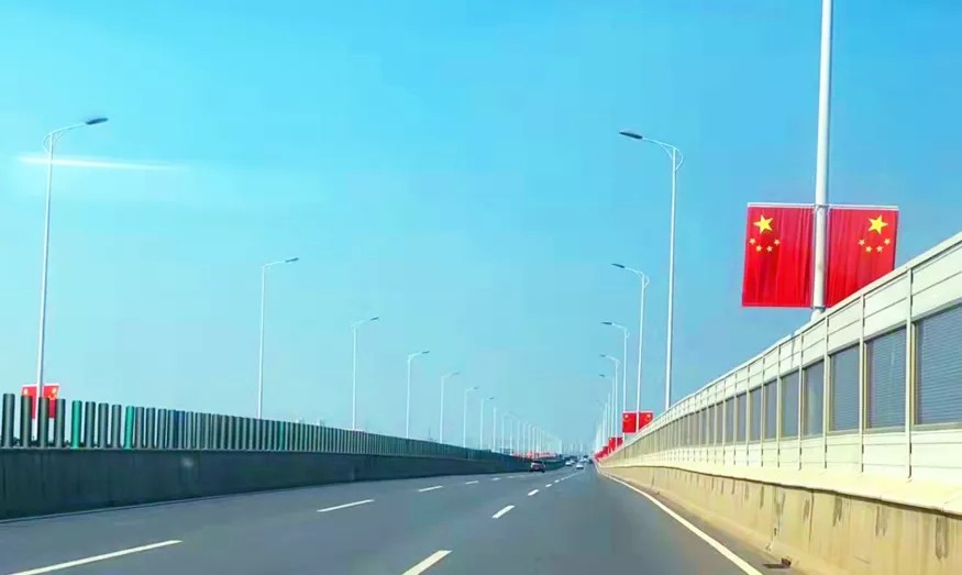 【為群眾辦實(shí)事】迎國(guó)慶！南昌城投運(yùn)管公司彰顯國(guó)企擔(dān)當(dāng) 做好“穩(wěn)安全、保暢通、強(qiáng)服務(wù)”工作